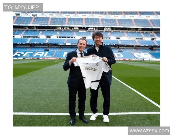 足球明星齐心抗疫为全球加油鼓掌展现团结力量